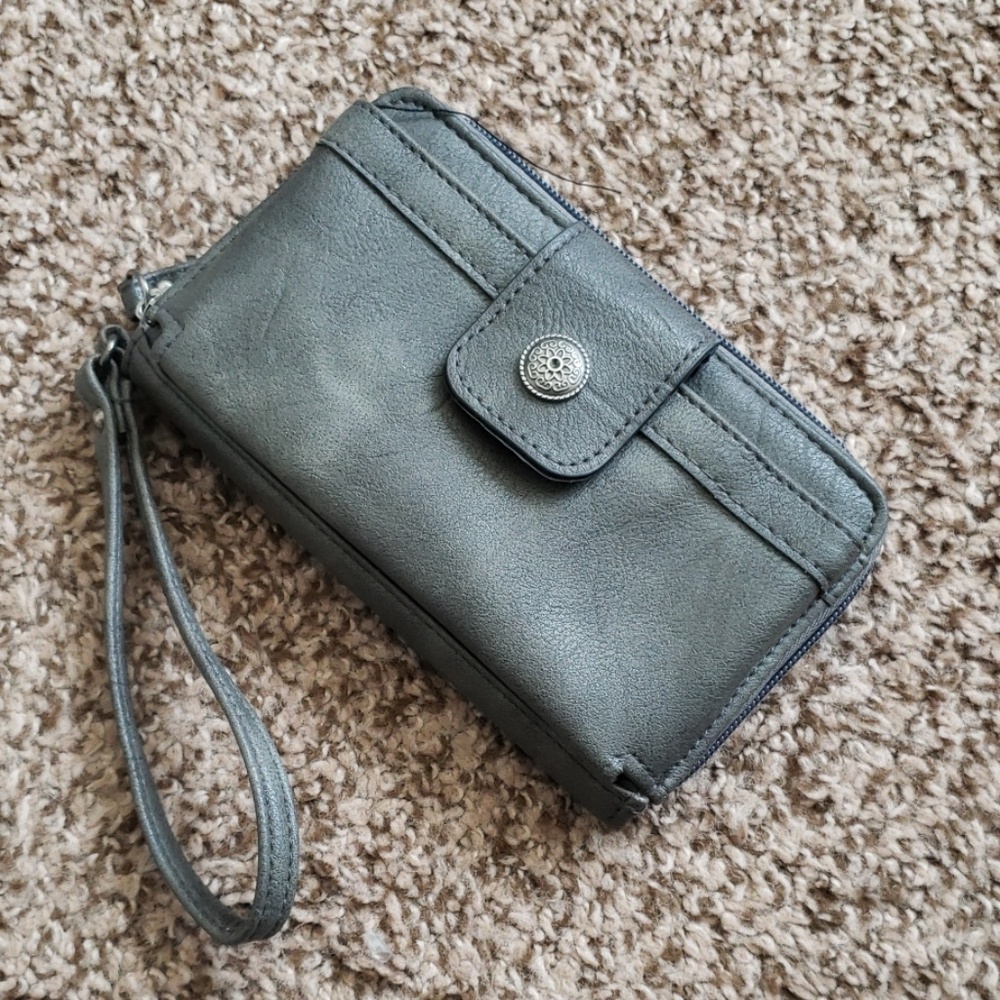 Wristlet
